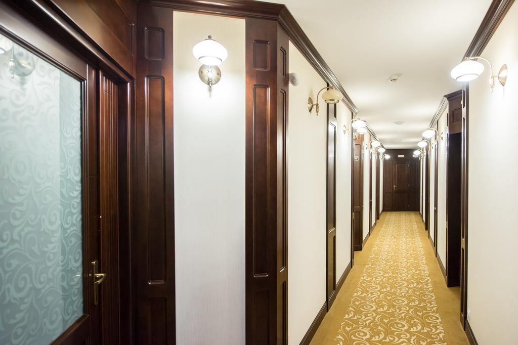 Hotel Silva Буштени Экстерьер фото